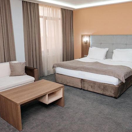 Hotel Tundzha - Renovated! Yambol Exteriér fotografie