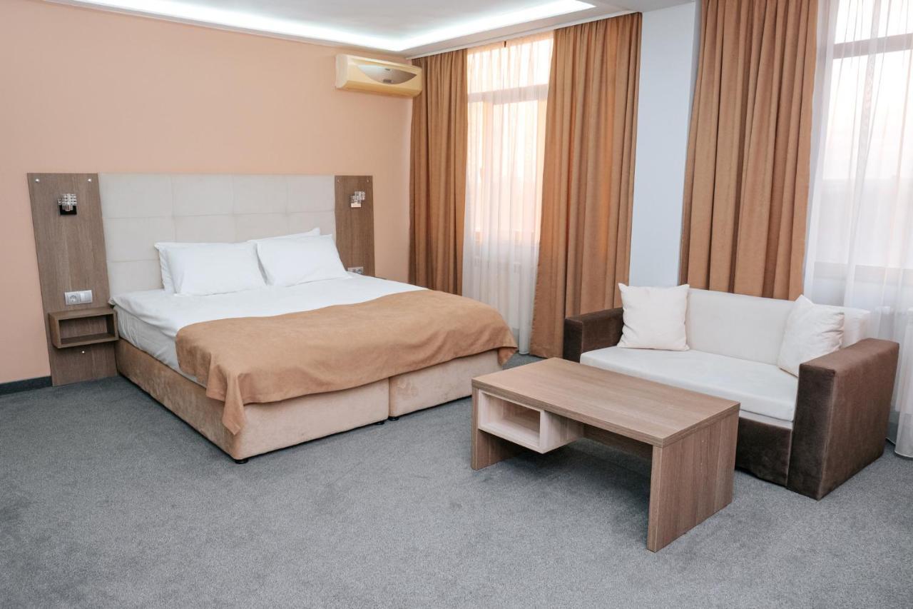 Hotel Tundzha - Renovated! Yambol Exteriér fotografie